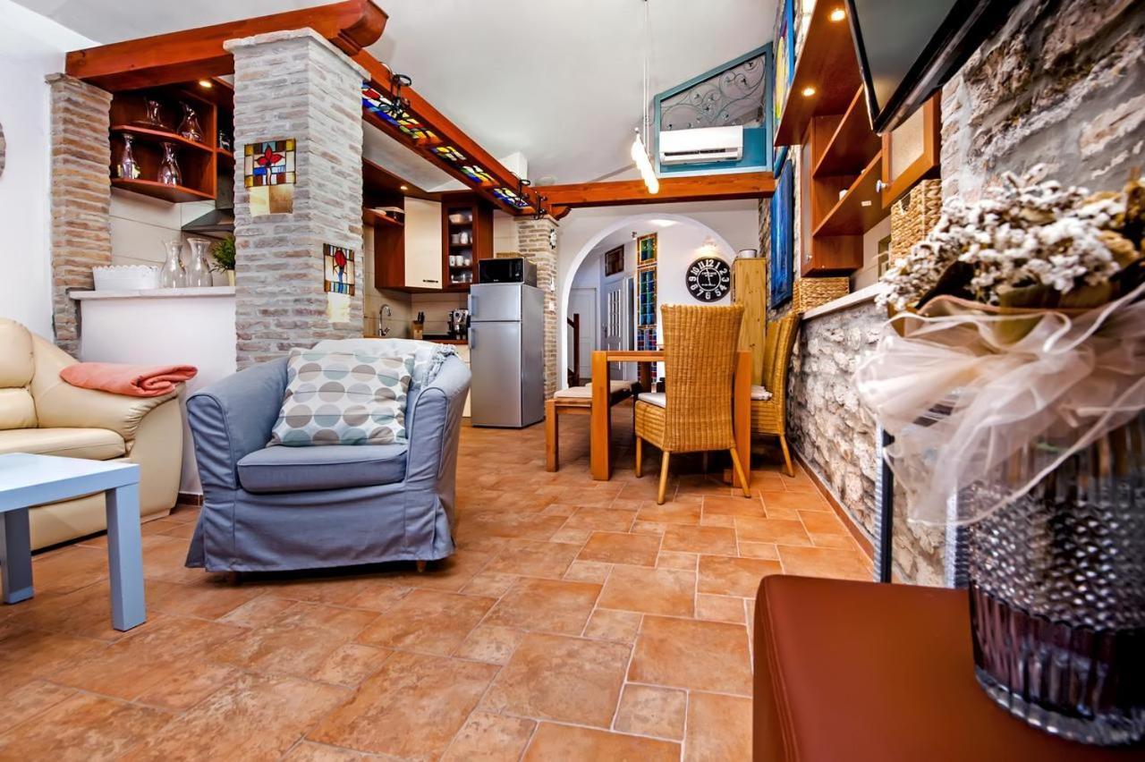 "Art House" Rovinj-Holiday, Holiday Home To Rent Rovinjsko Selo Exterior foto