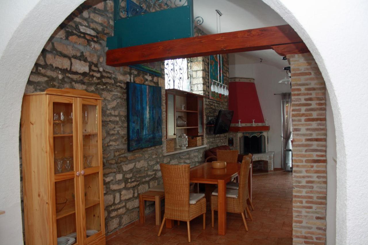 "Art House" Rovinj-Holiday, Holiday Home To Rent Rovinjsko Selo Exterior foto