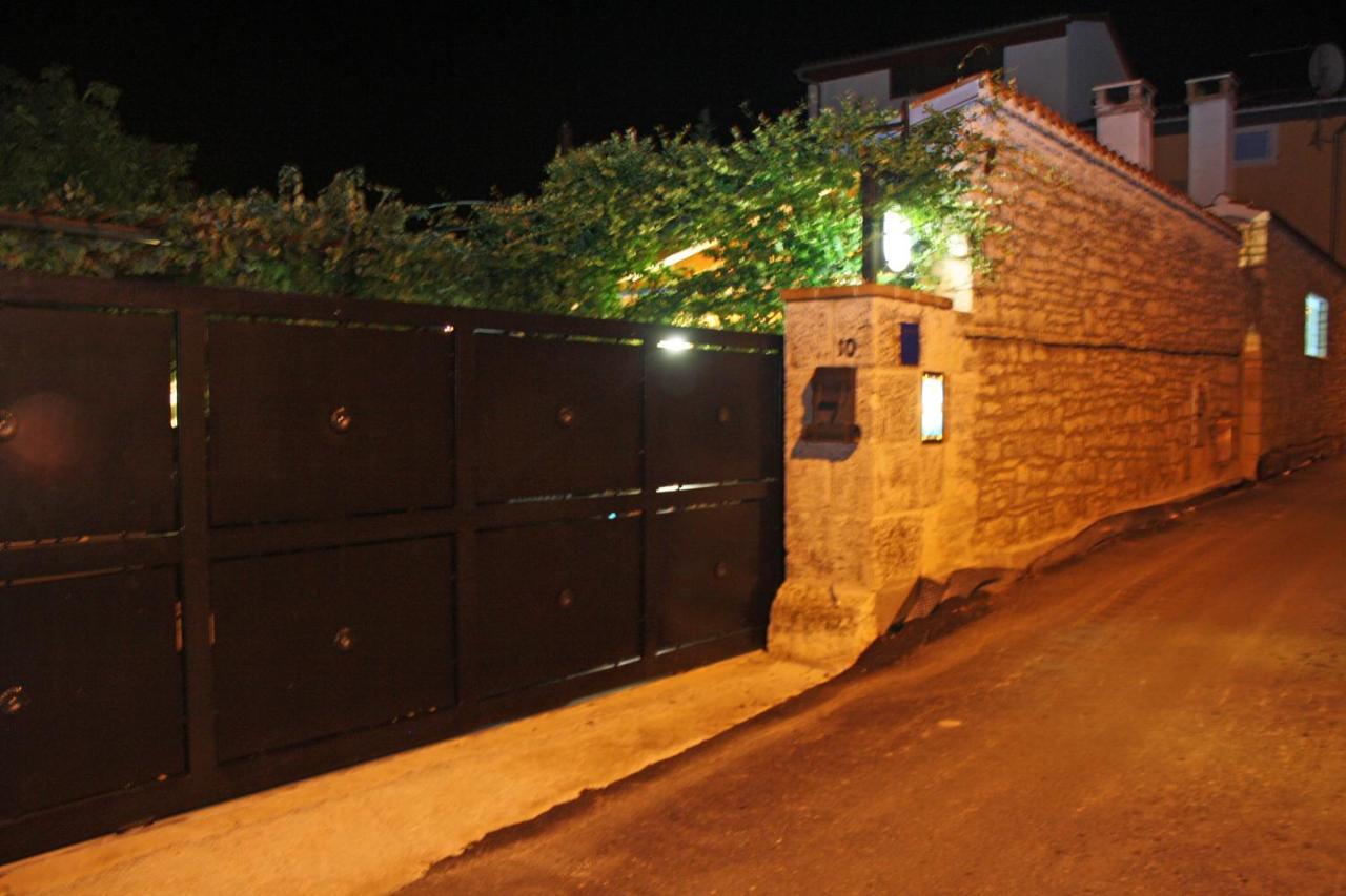 "Art House" Rovinj-Holiday, Holiday Home To Rent Rovinjsko Selo Exterior foto
