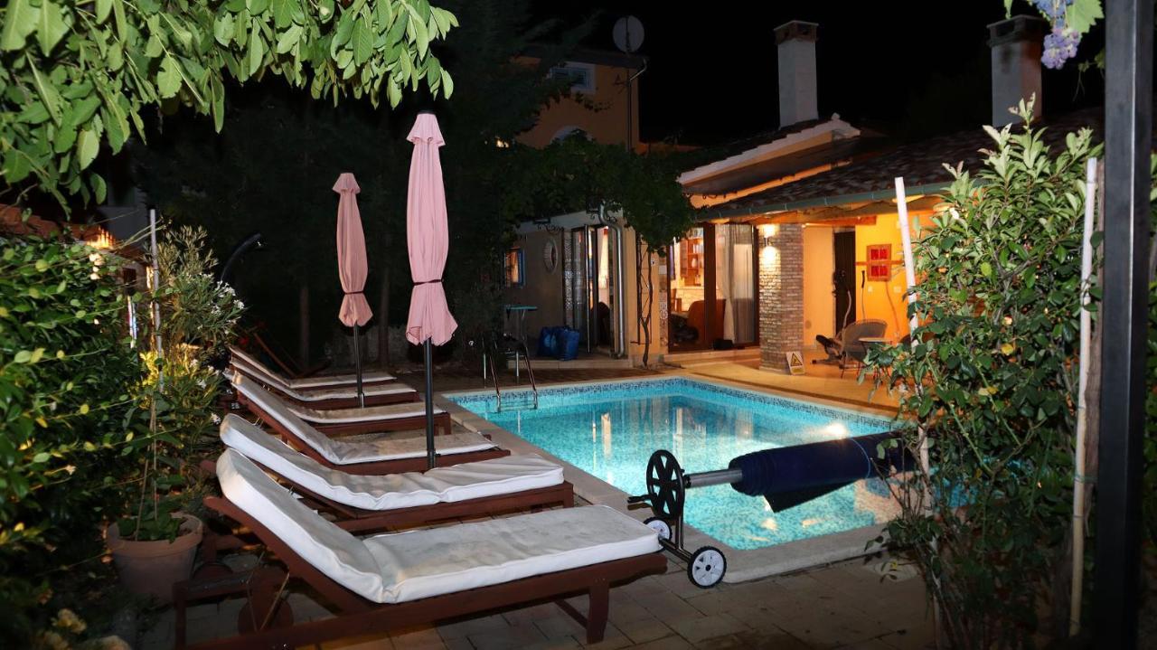 "Art House" Rovinj-Holiday, Holiday Home To Rent Rovinjsko Selo Exterior foto