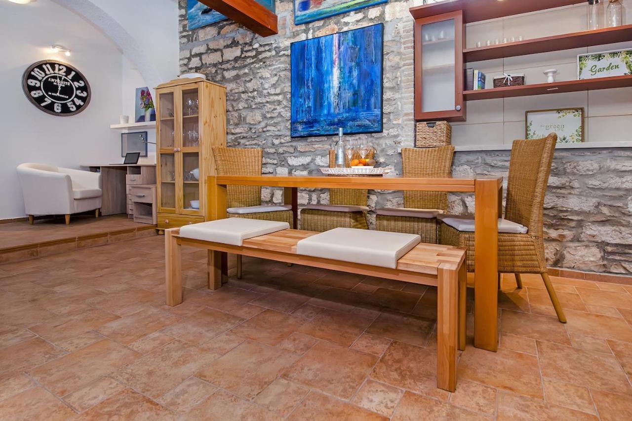 "Art House" Rovinj-Holiday, Holiday Home To Rent Rovinjsko Selo Exterior foto